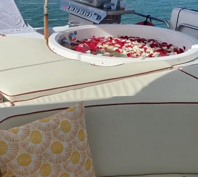 Flybridge includes Jacuzzi Miami Charter